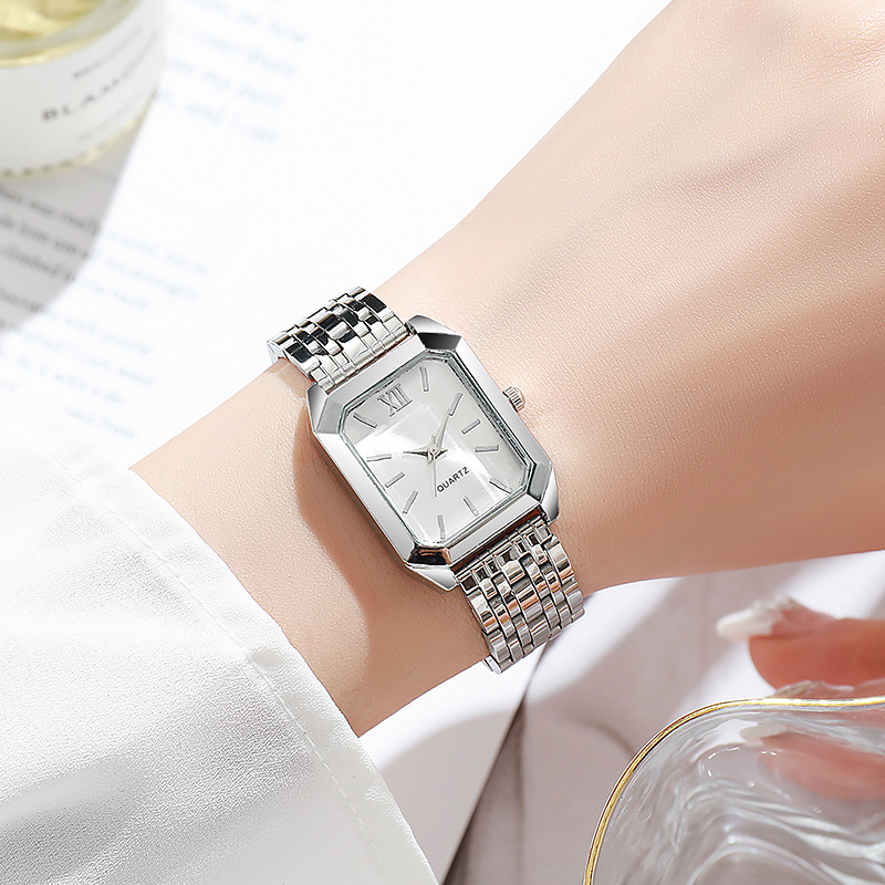 Famous Brand Women Watch Hot S - Luxury Watch On Sale recension och pris
